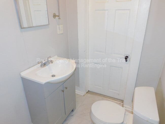 Building Photo - 1217 Pearson Pl