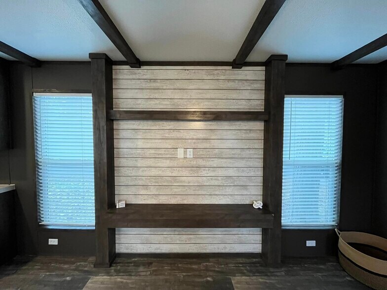 Building Photo - 126 Peggy St