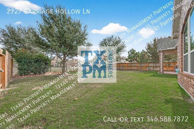 Building Photo - 2727 Carriage Hollow Ln