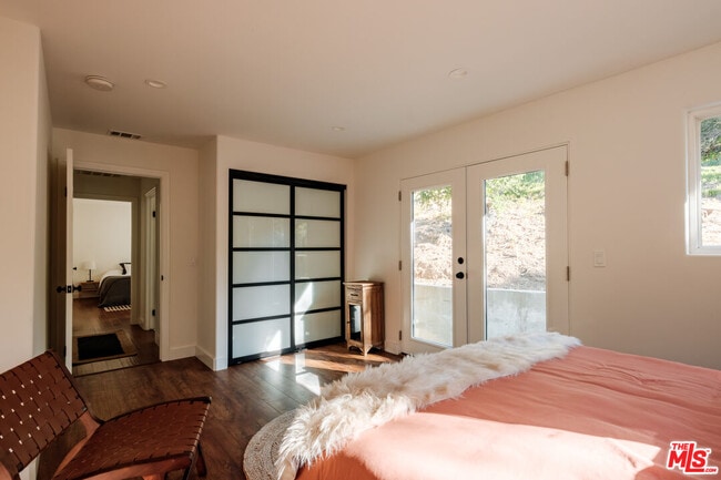 Building Photo - 800 N Topanga Canyon Blvd