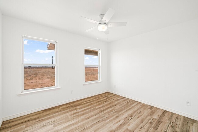 Building Photo - Country Living In Idalou ISD!