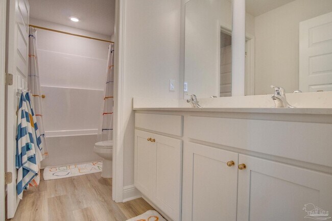 Building Photo - 8130 Fir Tree Dr