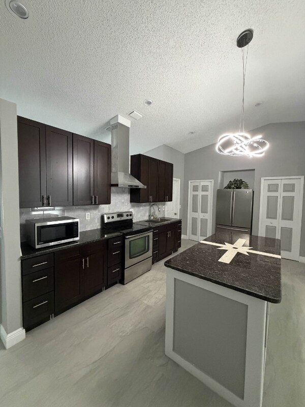 Building Photo - 1743 Laramie Cir