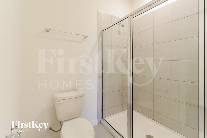 Building Photo - 121 Windsor Reserve Dr