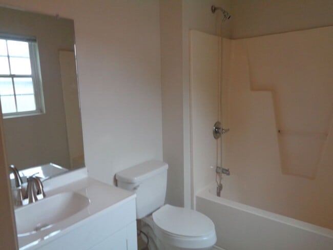 Building Photo - One Level House for Rent-Clemmonsville Rd....
