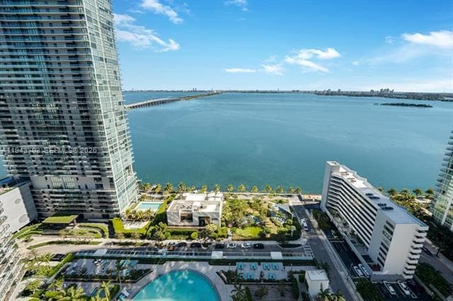 Building Photo - 480 NE 31st St