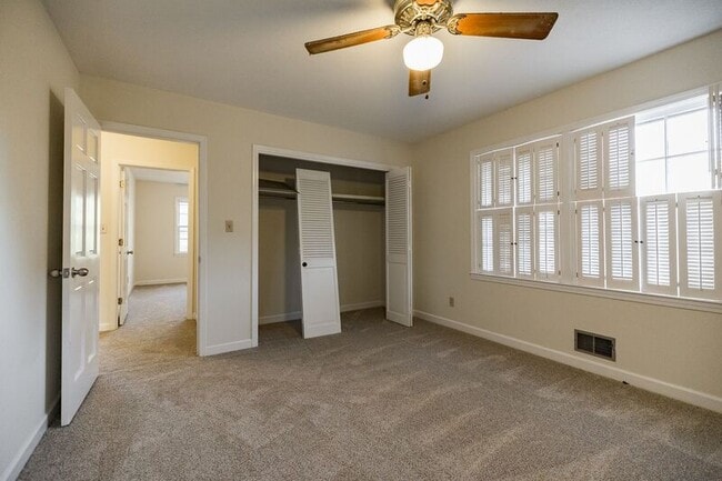 Building Photo - 265 Ponderosa Dr