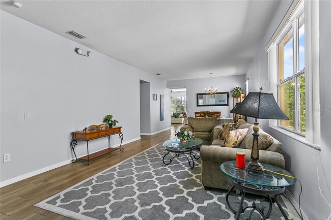 Building Photo - 217 Sand Ridge Dr