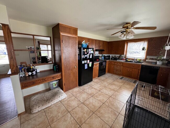 Building Photo - 1505 S Driscoll St