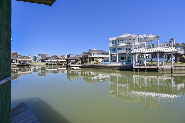 Building Photo - 3912 Bridge Harbor Dr