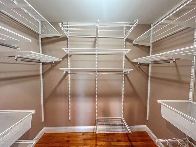 Building Photo - 267 Beech St