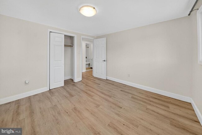 Building Photo - 2136 S Monroe St