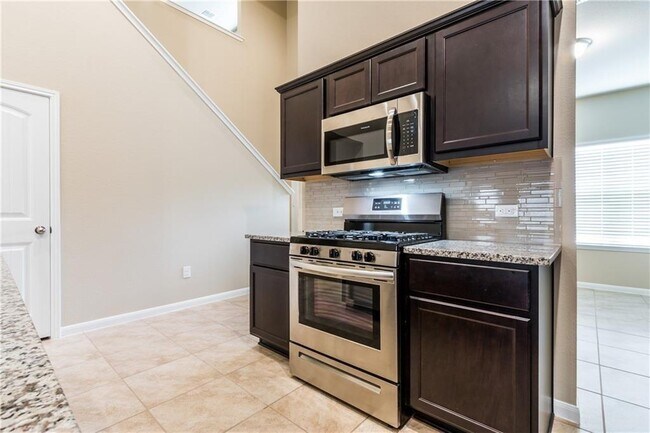 Building Photo - 6608 San Isidro Dr