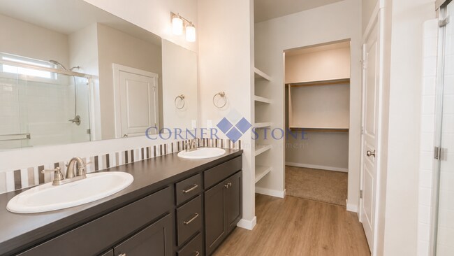 Building Photo - Fantastic Home With No Back Neighbors!