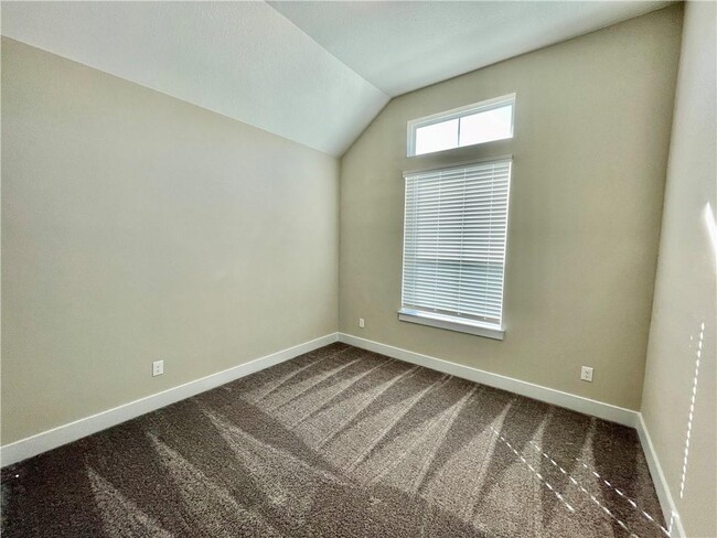 Building Photo - 1117 Kerrwood Wy
