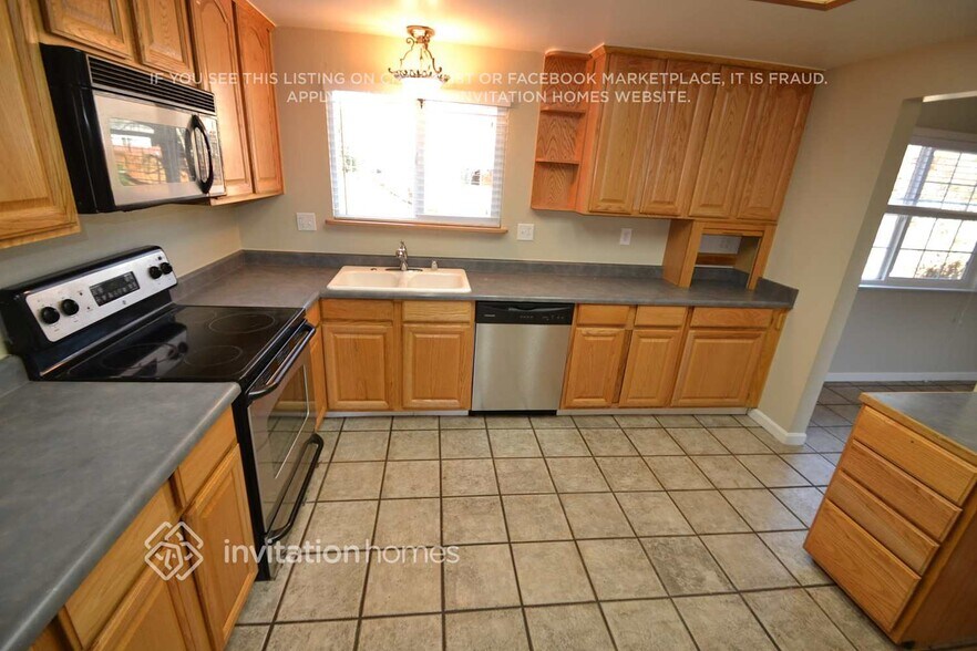 Building Photo - 131 Bel Air Dr
