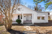 Building Photo - Newly remolded 3 BR with Hardwood Floors