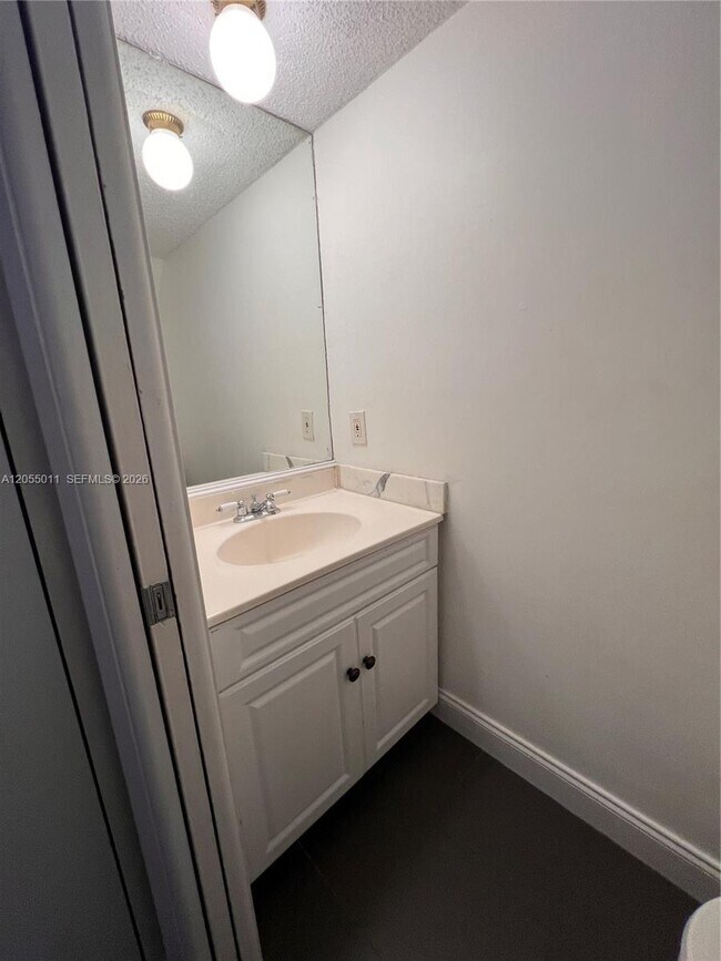 Building Photo - 2762 S University Dr