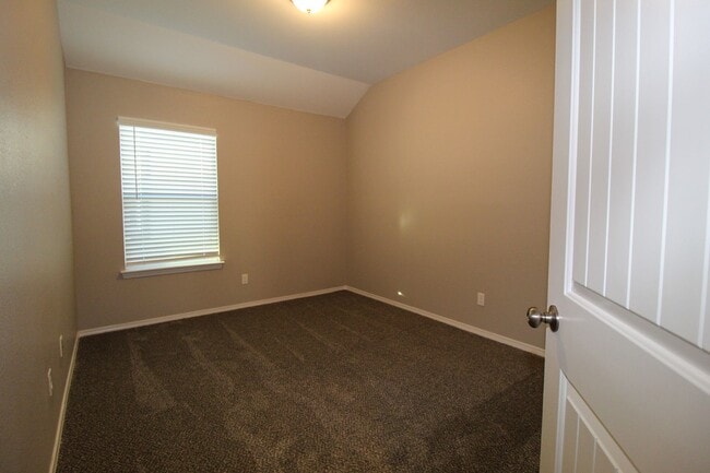 Building Photo - 1217 Golden Summer Pl