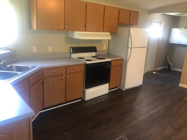 Building Photo - 38 Cleveland Dr