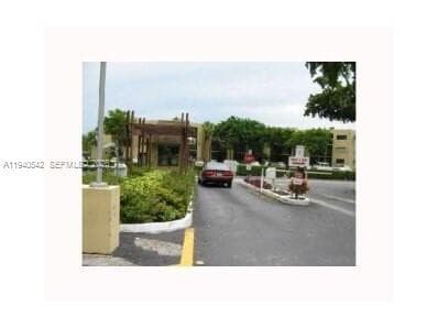 Building Photo - 8065 SW 107th Ave