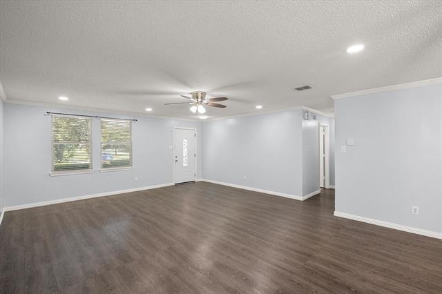 Building Photo - 635 Almandora Dr