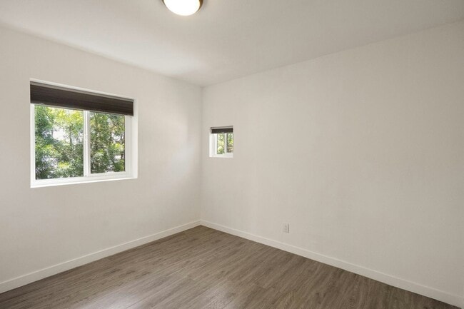 Building Photo - 3501 N Figueroa St