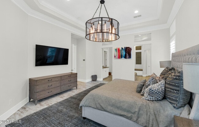 Building Photo - 5413 E Juniper Cyn Dr