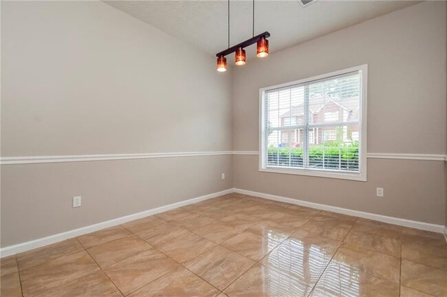 Building Photo - 305 Derby Dr