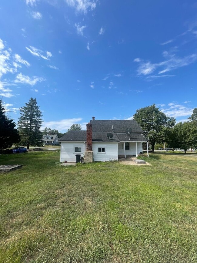 Building Photo - 2 Bed 1 Bath House in Boonsboro