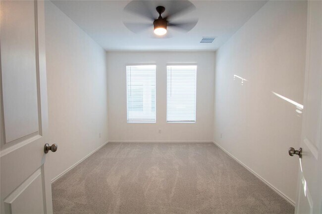 Building Photo - 209 Twilight Breeze Wy