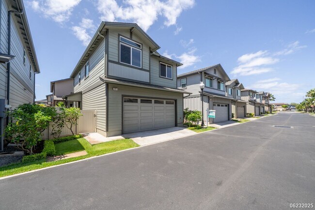 Building Photo - Available now!  Updated 4-bedroom, 2.5-bat...