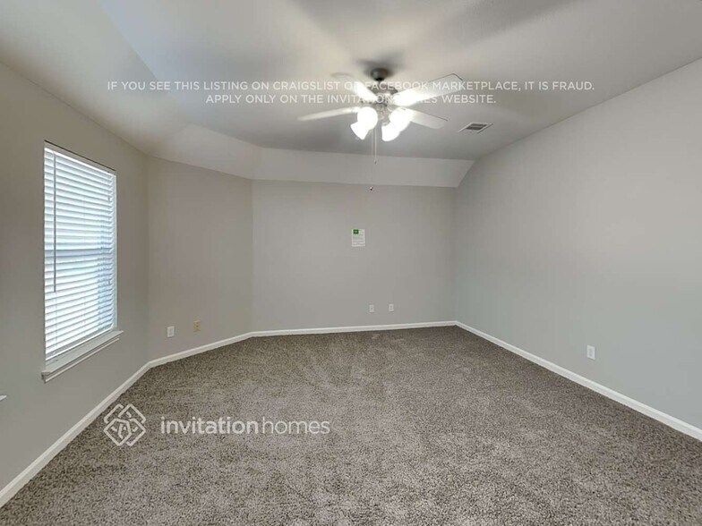 Building Photo - 4522 Lake Halbert Ln