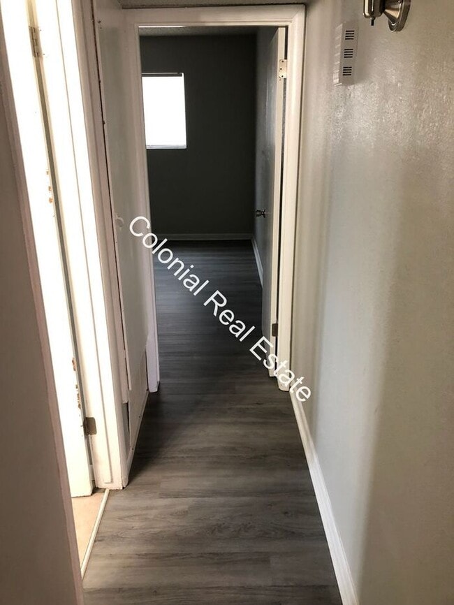 Building Photo - Very nice 2 bedroom 1 bathroom apartment n...