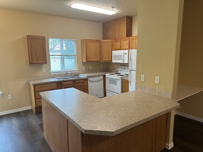 Building Photo - 10151 W Rifleman Ln