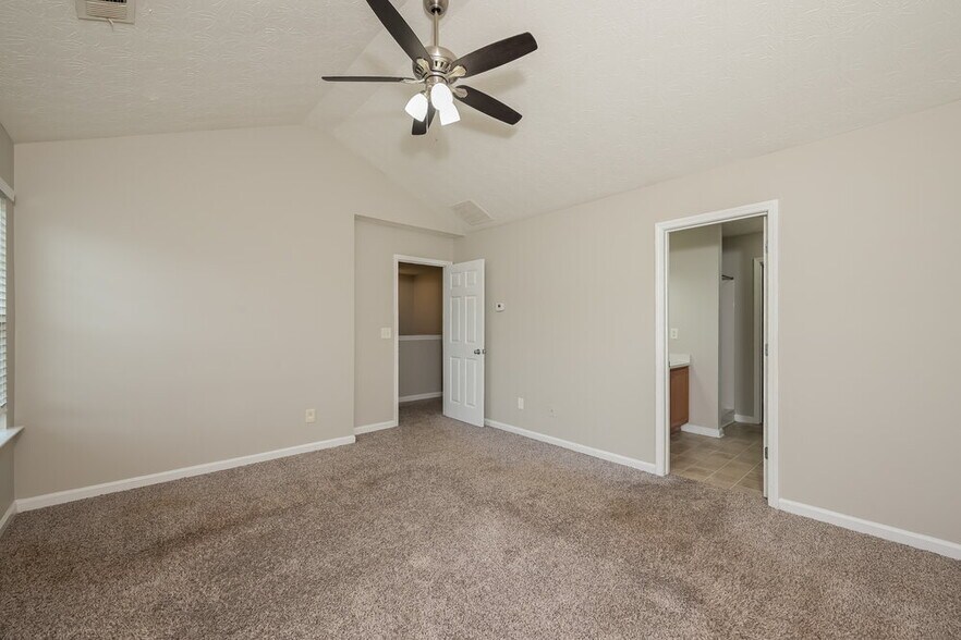 Building Photo - 4353 Grant Forest Cir