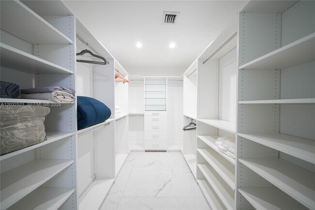 Building Photo - 280 NW 59th Ct