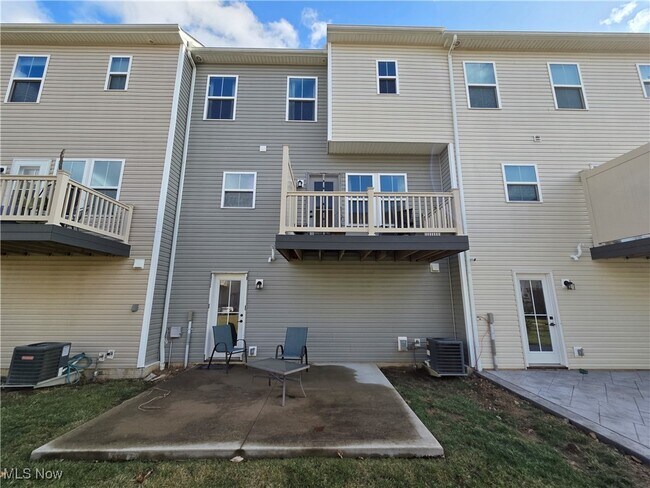 Building Photo - 1456 Sutter St