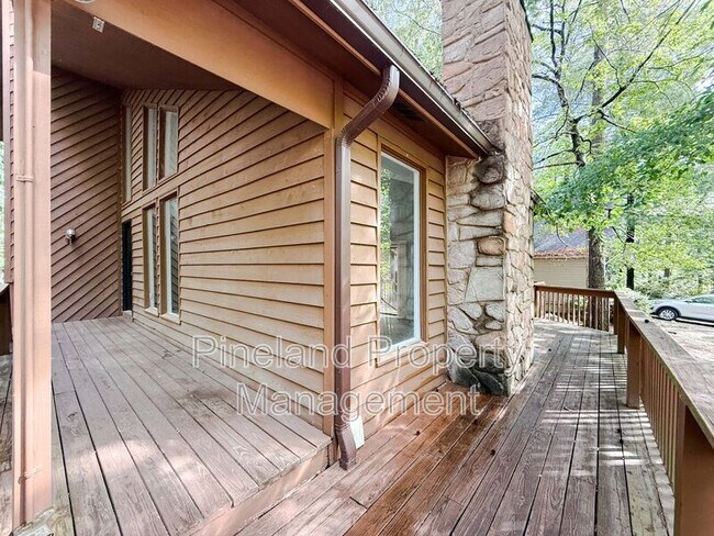 Building Photo - 321 Watergap Dr