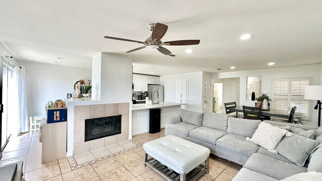 Building Photo - 5010 Golondrina Way