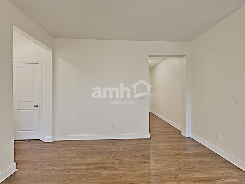 Building Photo - 2482 Napa Valley Dr