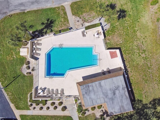 Building Photo - 11110 Carriage Hill Dr