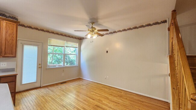 Building Photo - Townhome in Island Creek Subdivision