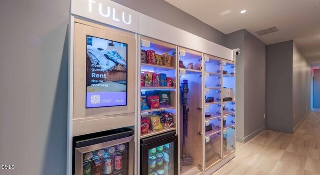 Building Photo - 1020 Hammell Dr