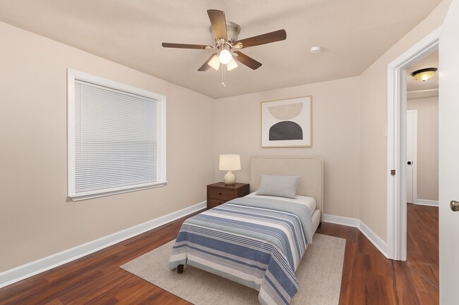 Building Photo - 4118 Scenic Dr