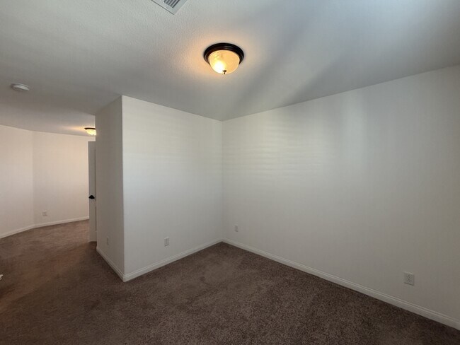 Building Photo - 7008 W Steele Canyon St