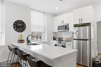 Building Photo - 935 Passyunk Ave