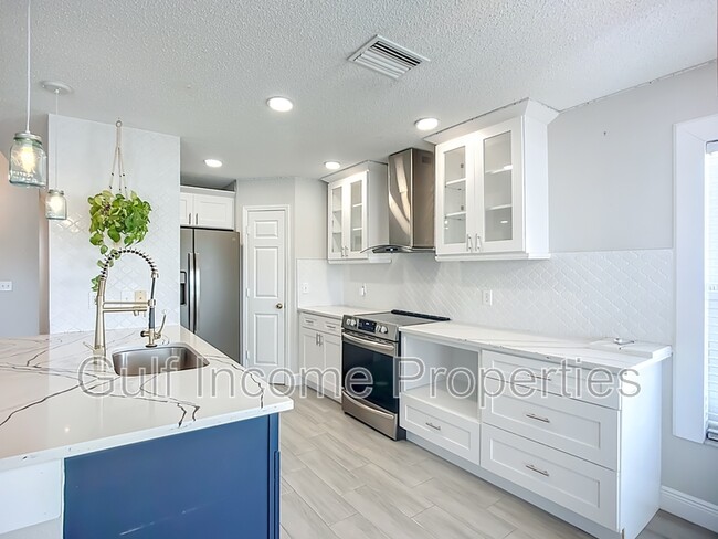 Building Photo - 4218 Berkeley Dr