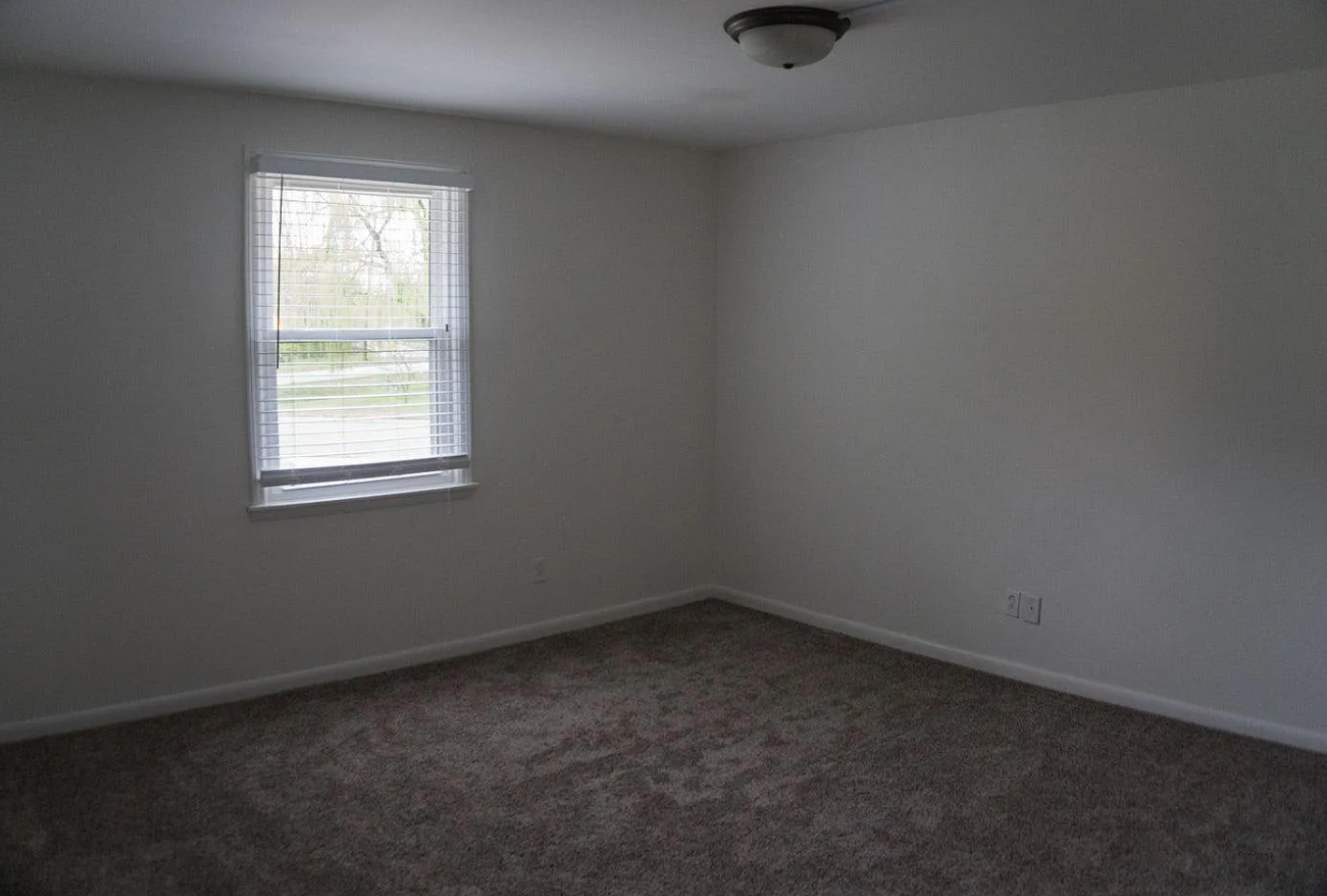 Building Photo - 200 glenrose ct