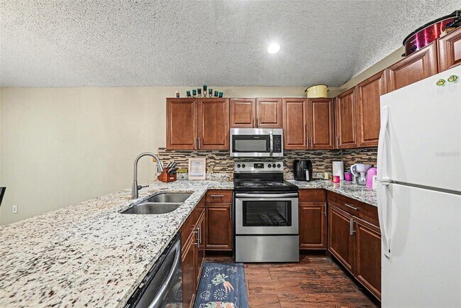 Building Photo - 1817 Coyote Pl